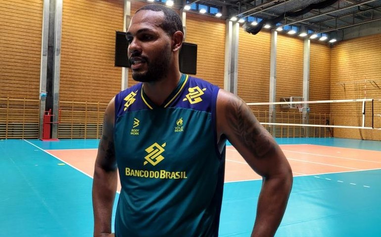 Leal reforça seleção masculina de vôlei contra a Polônia nas quartas da Liga das Nações