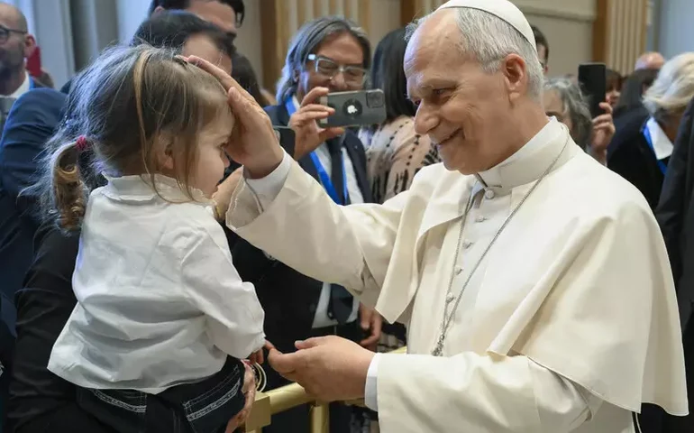 Papa destaca missão da Igreja de 'construir pontes' e 'acolher a todos'