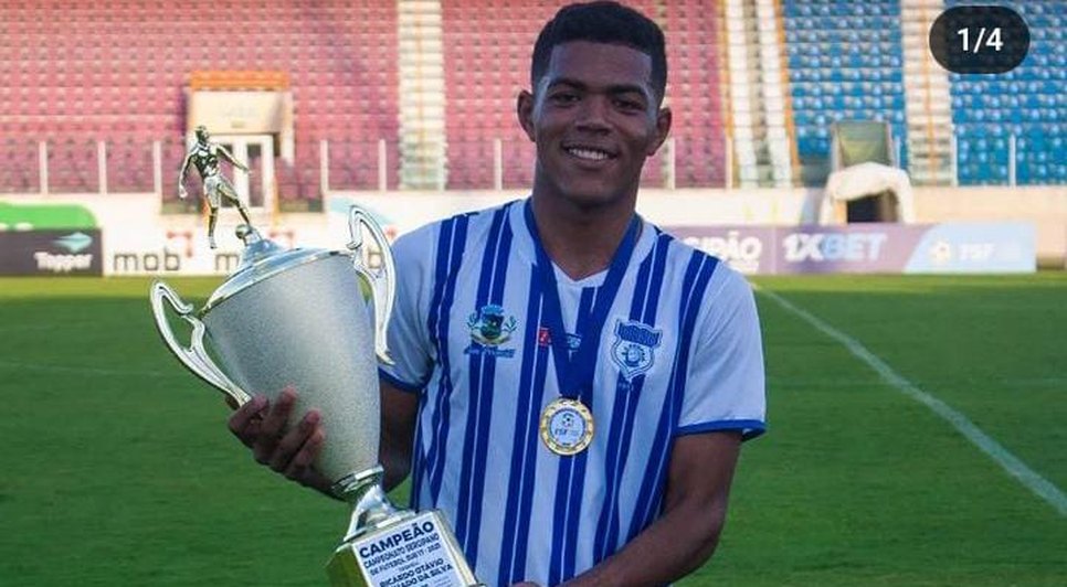 Jogador de futebol morre afogado