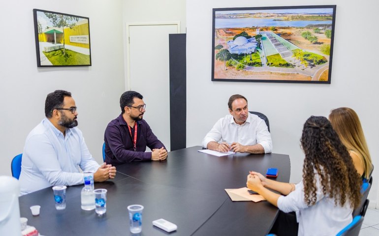 Prefeito Luciano recebe visita da superintendente do Arapiraca Garden Shopping