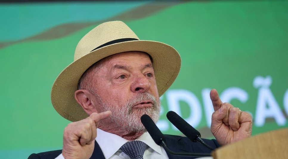 Em rede social, presidente exige quebra de sigilo das investigações e diz que "o Brasil precisa saber a verdade"