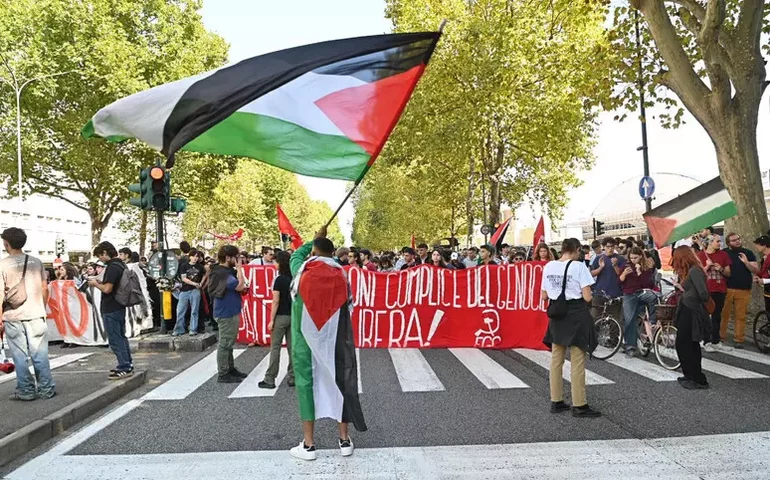 Protestos tomam conta da Itália após Israel bloquear flotilha