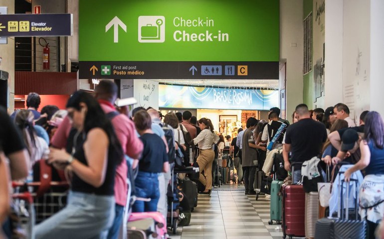 Ventos fortes afetam mais de 100 voos em Congonhas nesta quinta-feira