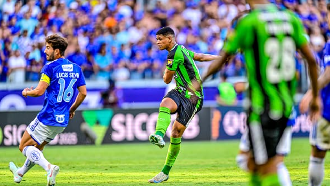 Cruzeiro cede o empate ao América-MG no jogo de ida das semifinais do Mineiro