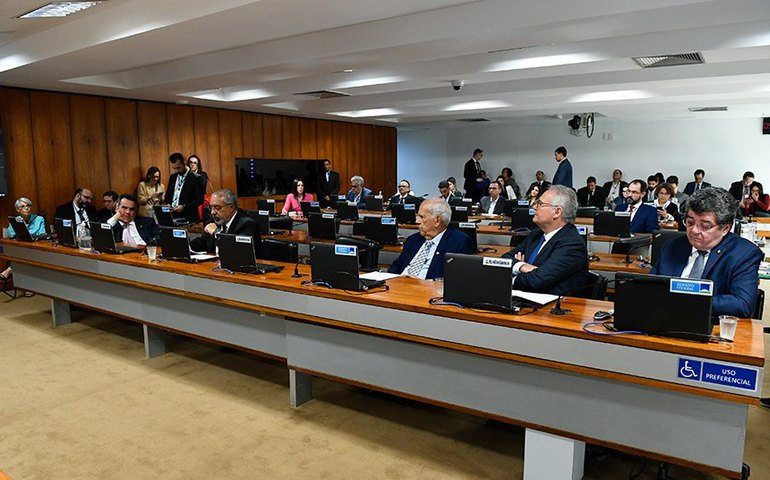 Comissão de Assuntos Econômicos aprova selo 'Empresa Amiga da Mulher'