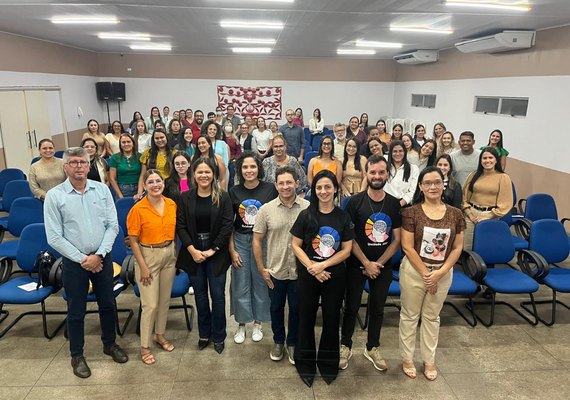  Hospital de Emergência do Agreste capacita técnicos municipais sobre fluxo de atendimento da Unidade de AVC 