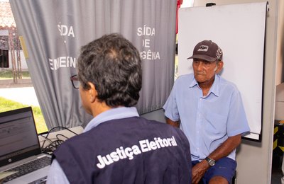 TRE/AL atende mais de 120 pessoas  da comunidade indígena Kariri-Xocó