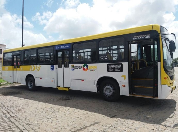 Maceió ganha mais ônibus com nova identidade visual