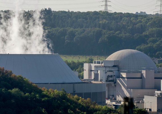 Empresas nos EUA competem para desenvolver 'microrreatores' nucleares, diz mídia