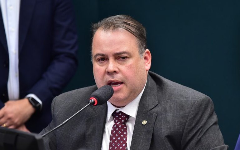 Proposta isenta de tributo a importação de material esportivo