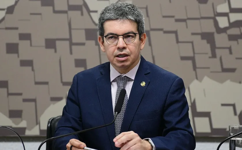 Randolfe Rodrigues: 'Vamos reorganizar Plano Safra dentro do previsto para acesso universal'