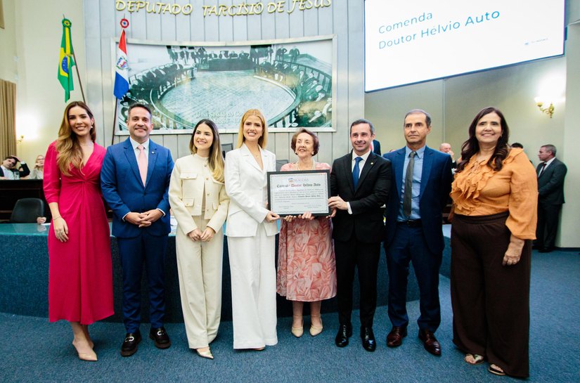 Comenda reconhece atuação de Rafaella Toledo na reestruturação da oncologia pública em Alagoas