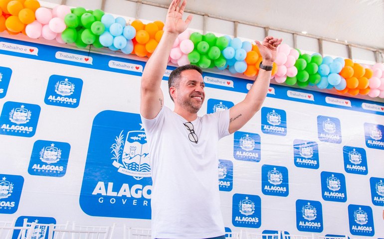 Governador Paulo Dantas inaugura obras de mobilidade urbana na Grota do Mocambo