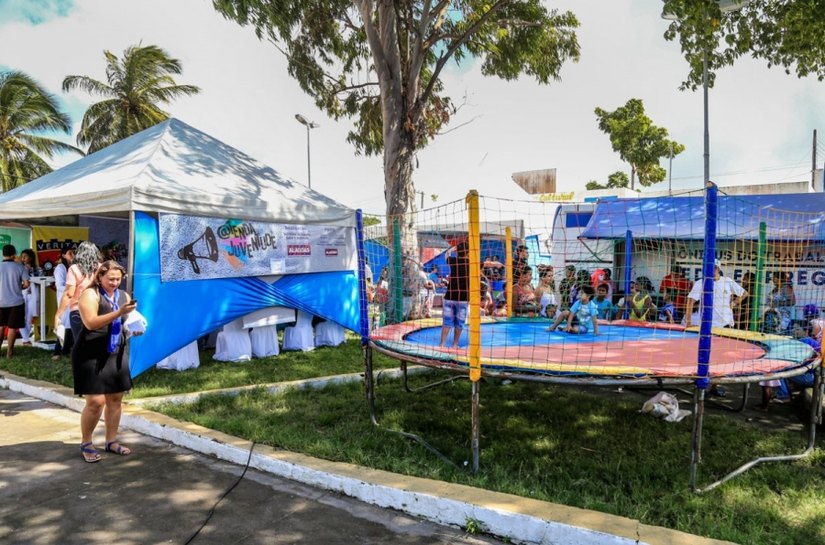 Tenda da Juventude leva ações sociais aos jovens do Vergel do Lago