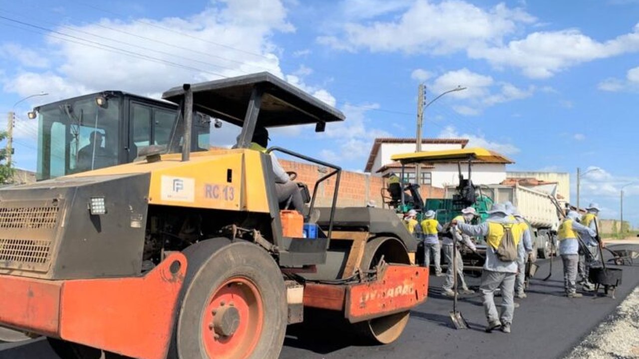 Prefeitura de Arapiraca avança nas obras de pavimentação no Breu