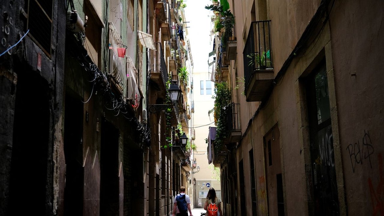 Espanha bloqueia mais de 65 mil anúncios de alugueis de temporada
