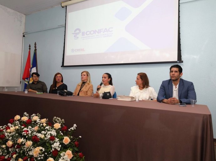 II CONFAC tem início com solenidade de abertura e palestras sobre cuidado farmacêutico e ética em saúde