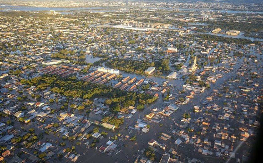 Audiência na Câmara avalia retomada das atividades econômicas no Rio Grande do Sul após enchentes