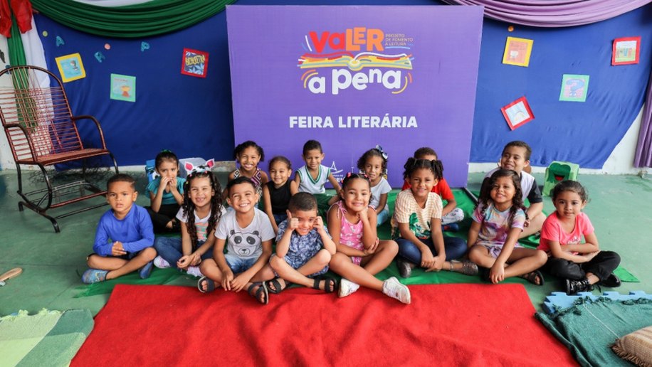 Projeto VaLER a Pena, da Prefeitura de Maceió, entrega mais de 200 mil livros e transforma hábitos de alunos