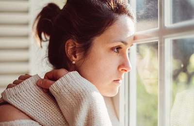 Pouco discutida, agorafobia pode ter alto impacto na vida adulta