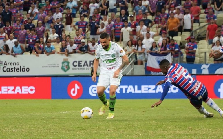 Fortaleza quebra jejum em casa, vence o América-MG e deixa a lanterna