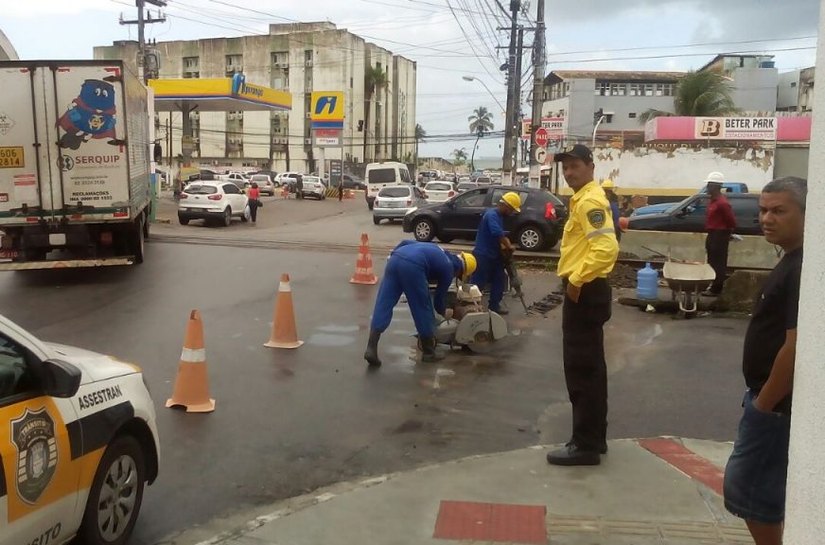 Agentes da SMTT auxiliam interdição para obras da CBTU