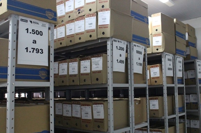 Juceal convoca 256 empresas que apresentam processos com risco de descarte