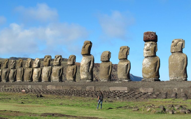 Estudo revela que estátuas da Ilha de Páscoa 'andaram' até seus destinos