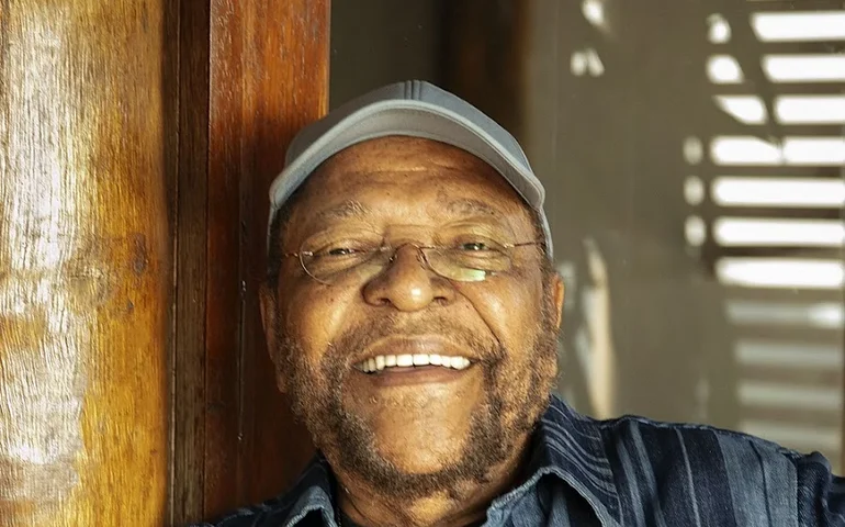 Martinho da Vila recebe título de Doutor Honoris Causa da Fiocruz