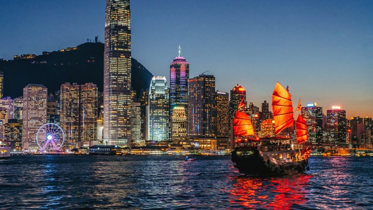 Hong Kong condena figuras pró-democracia, em caso que consolida controle da China