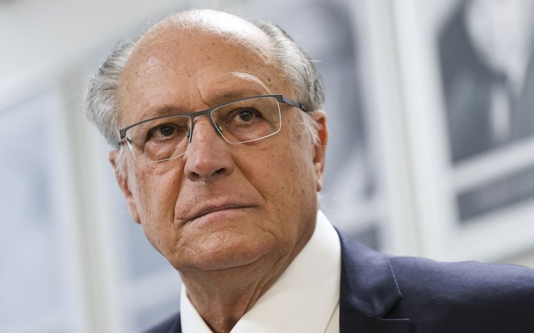 Alckmin exalta ajuste fiscal e projeta ano melhor para o país