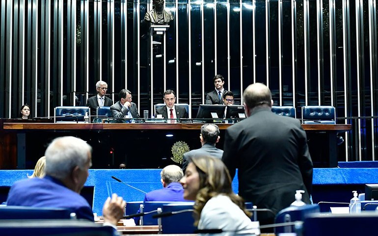 Aprovado fim do ICMS para trânsito interestadual de produto da mesma empresa