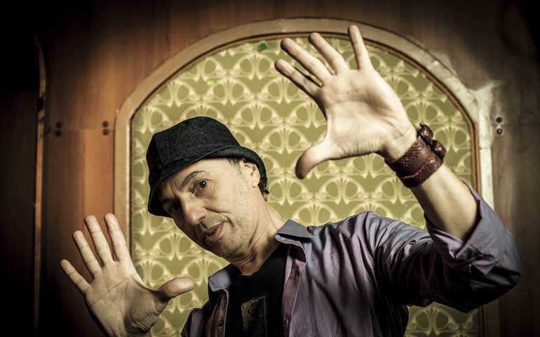 Zeca Baleiro é atração artística nacional da FliPenedo 2023