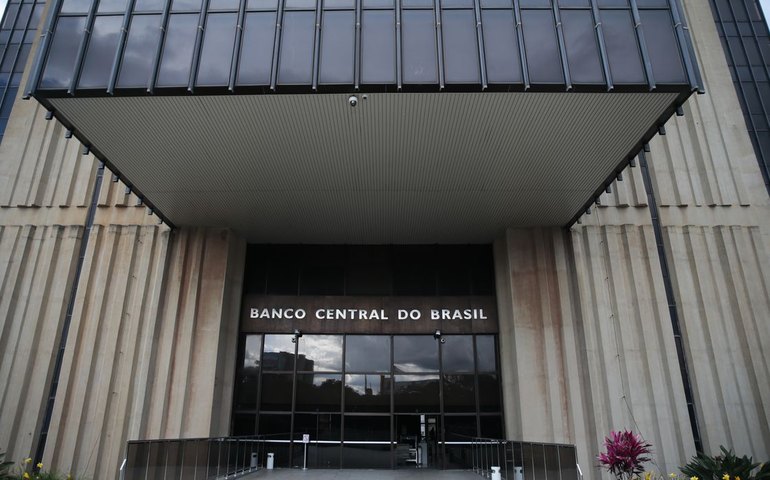 Copom deve reduzir taxa básica de juros em 0,5 ponto percentual