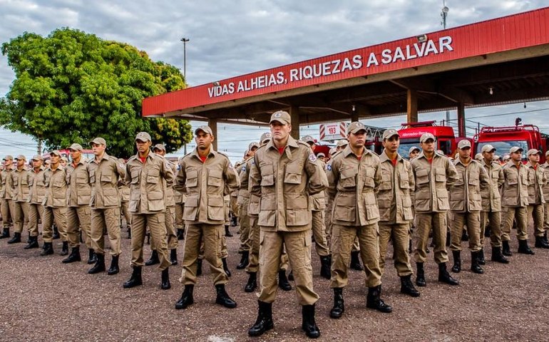 Corpo de Bombeiros de MT monitora focos em 49 fazendas, em 20 municípios