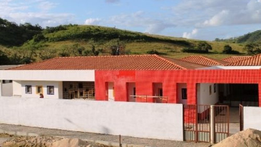 Prefeitura de Tanque d’Arca inicia construção de creche escola