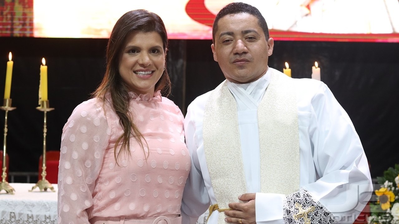 Novo Lino é palco de celebração em que padre Antelmo é ordenado; cerimônia foi marcada pela emoção