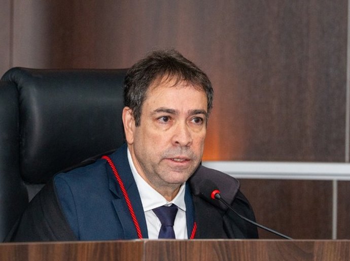 TRE/AL determina remoção de propaganda eleitoral com associação a acusação criminal