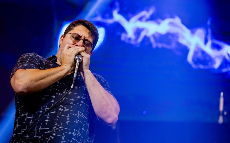 Gospel além dos templos: como a música de fé se tornou fenômeno cultural e de mercado no Brasil