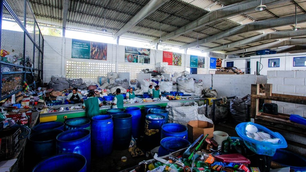Prefeitura garante pagamento a cooperativas de catadores