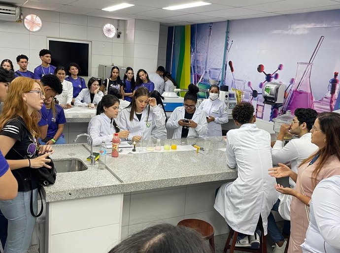 Feira de Profissões em Maceió orienta jovens na escolha da carreira
