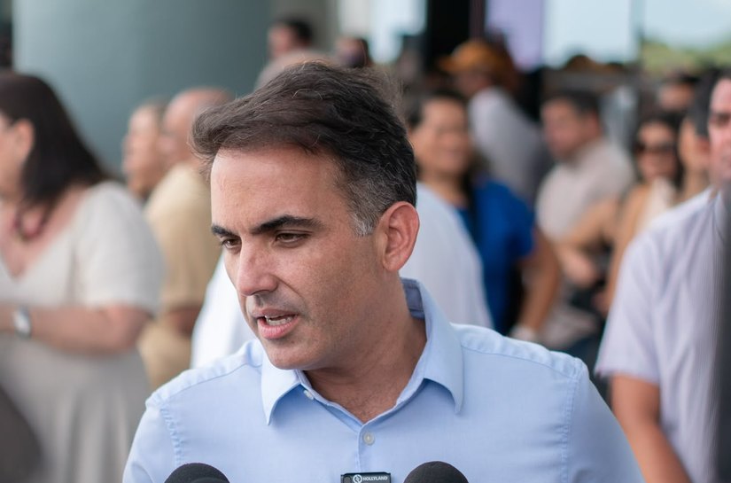 “O que falta é oportunidade”, diz Renato ao propor mais escolas bilíngues em Alagoas