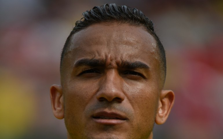 Danilo frisa diferenças entre estilo de Diniz com o de Tite e pede paciência para execução: 'água e vinho'