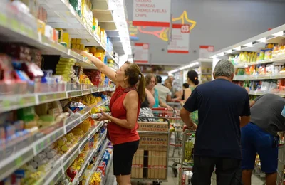 Mercado financeiro reduz previsão da inflação para 4,85%