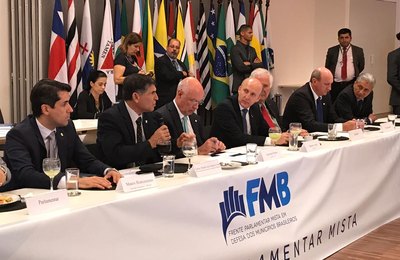 Frente Parlamentar em Defesa dos Municípios é lançada na sede da CNM
