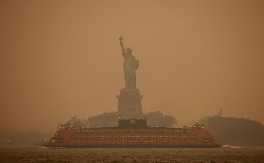 Incêndios no Canadá: fumaça escurece céu dos EUA e provoca alerta sobre qualidade do ar