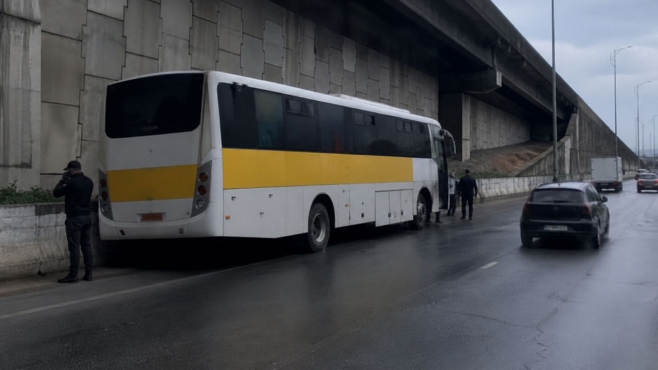 Filho de influenciadora estava em ônibus de escola interceptado por criminosos na Linha Vermelha: 'Triste realidade'