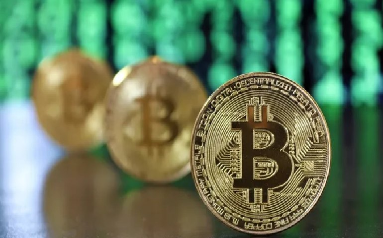 Bitcoin segue movimento do mercado em geral e oscila perto da estabilidade
