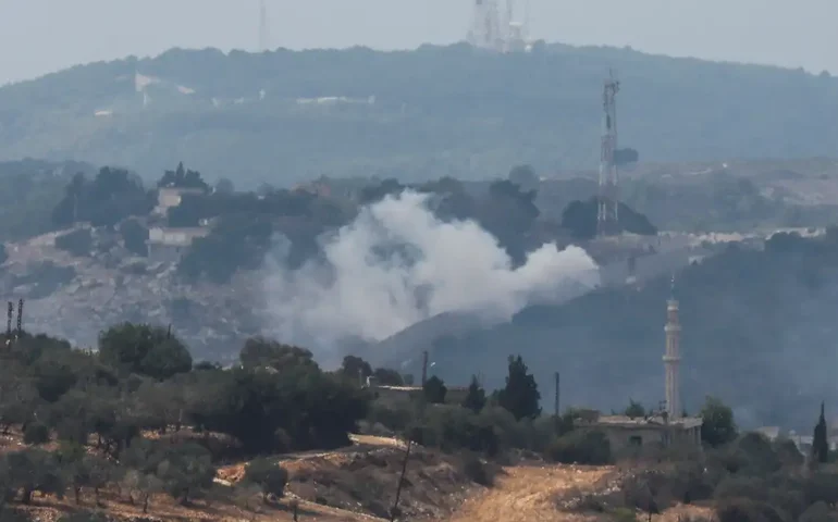 Foguetes do Hezbollah deixam seis feridos em Israel