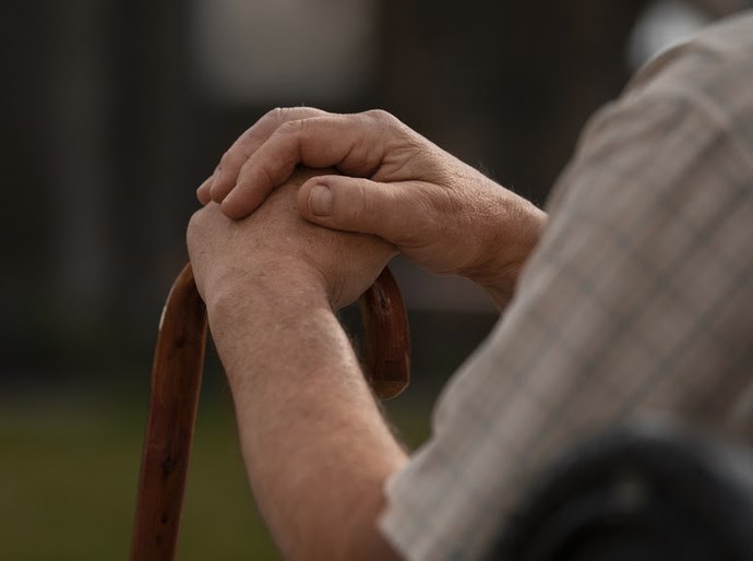 Negligência e privação financeira; junho fecha com abordagem sobre as formas de violência contra a pessoa idosa